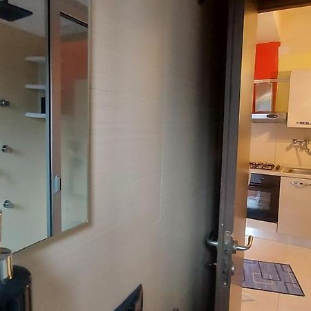Stanza In Villa Con Giardino Con Box Doccia Idromassaggio Rent A Car Aci Bonaccorsi Екстер'єр фото