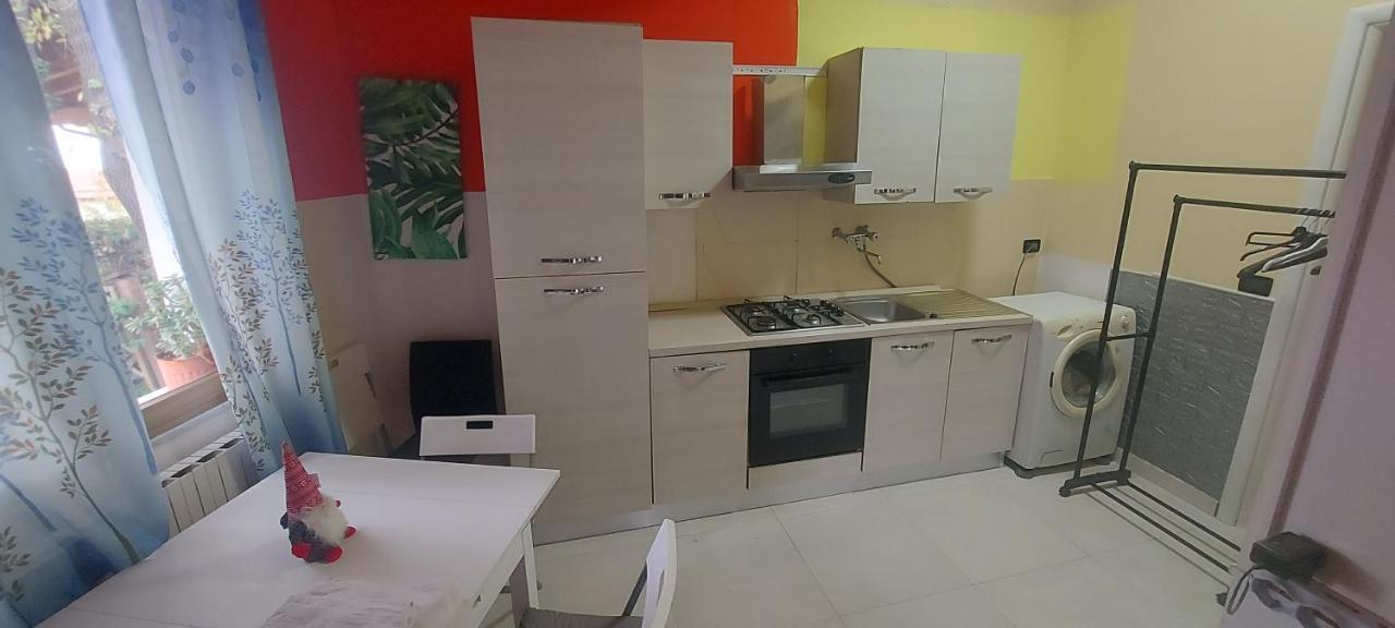 Stanza In Villa Con Giardino Con Box Doccia Idromassaggio Rent A Car Aci Bonaccorsi Екстер'єр фото
